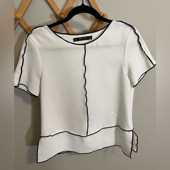 ZARA basic White and Black Cartoon style top - Picture 3 of 4